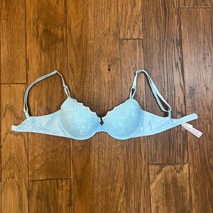 Victoria's Secret Lace Lined Demi Bra 32C